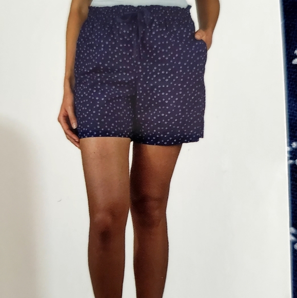 Blue Short with pockets - Picture 3 of 4